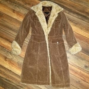 Vintage Static Trenchcoat